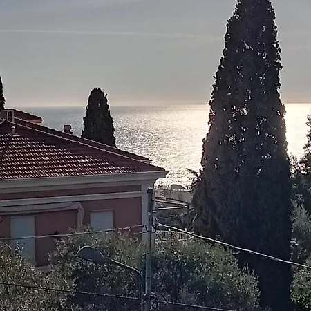 شقة Corso Degli Inglesi